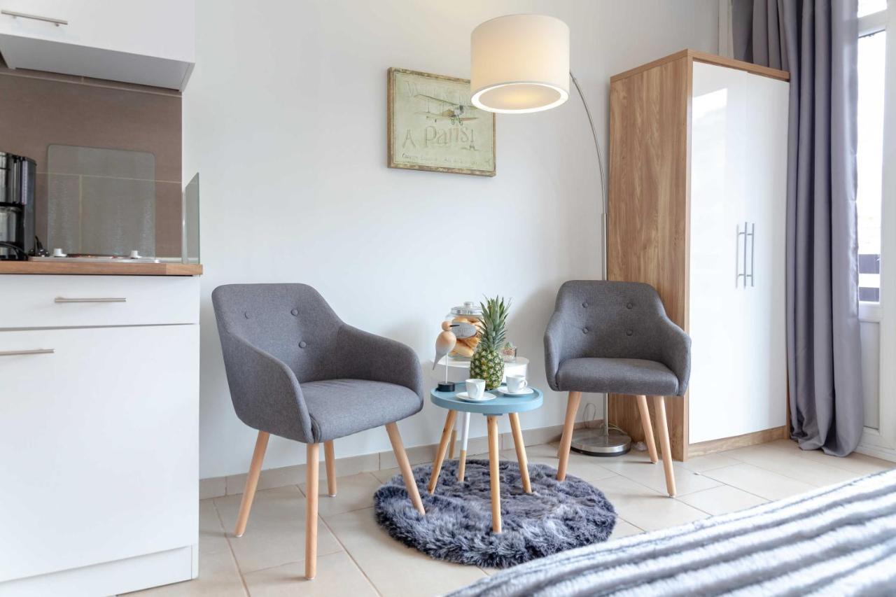 Lister Duenennest Apartment ภายนอก รูปภาพ